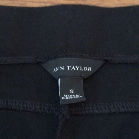 Ann Taylor Zip Detail Thick Black Leggings S - Picture 3 of 4